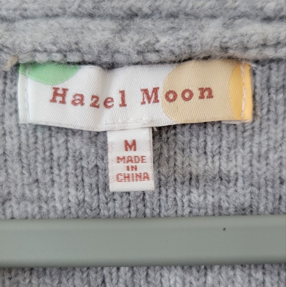 Hazel Moon Gray Cropped Button Front Cardigan Sweater Size Medium - Picture 2 of 6